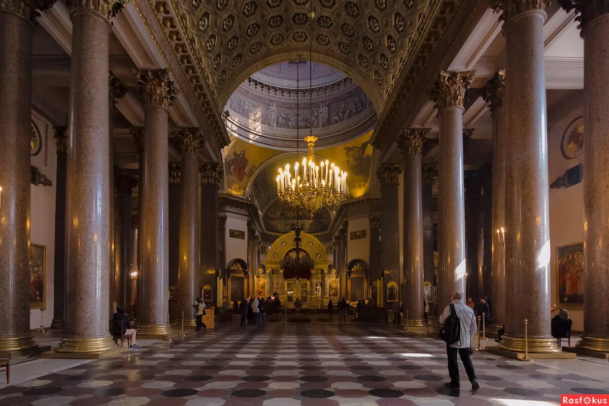 Режим работы казанского собора в санкт петербурге. Казанский собор питер внутри. Казанский кафедральный собор внутри. Казанский собор спб внутри. Казанский собор в питере внутри иконы.