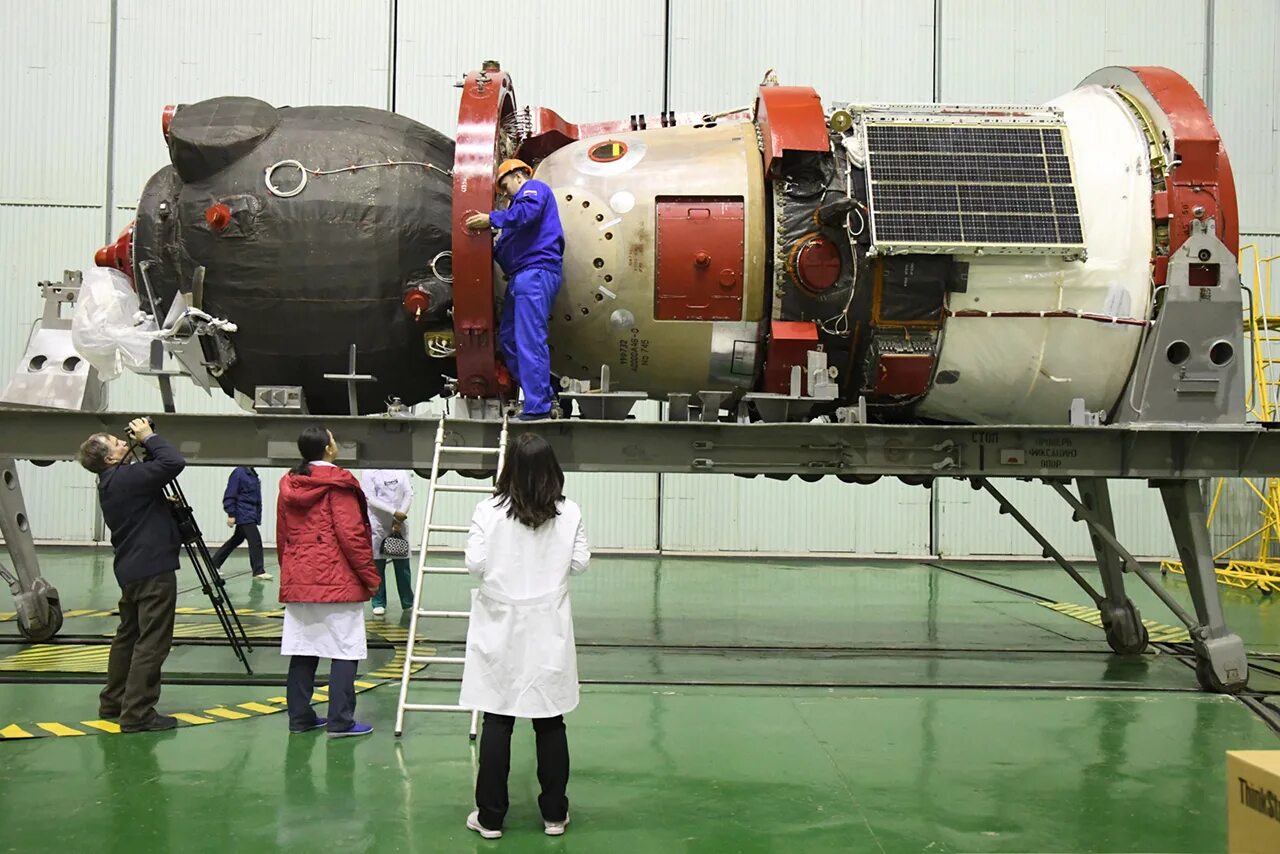 Пилотируемый корабль орион. Многоразовый пилотируемый космический корабль орёл. Космические корабли ркк энергия орел. Ркк энергия корабль федерация. Космический корабль ореон.