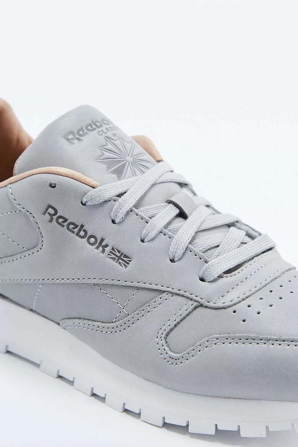 Reebok Classic Grey Suede. Reebok Classic Grey. Reebok Classic Leather White Grey. Reebok Classic серые.