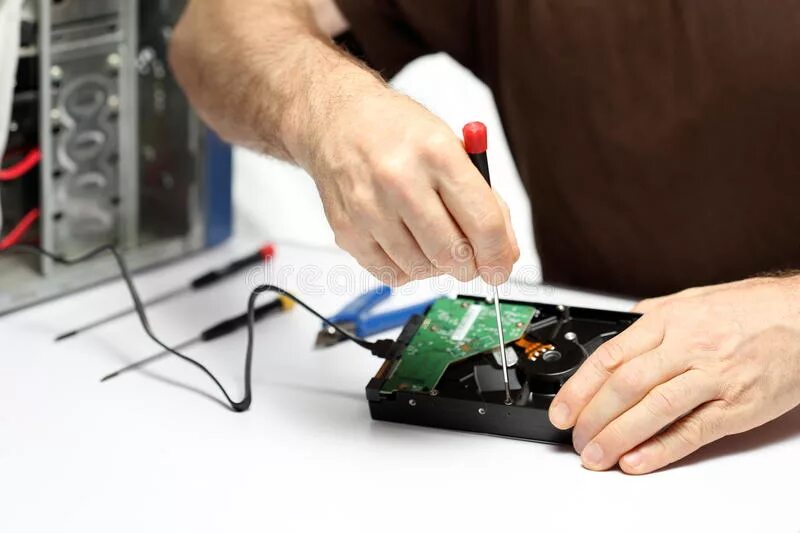 Компьютерный мастер. Механическая техника как научиться чинить. Электротехника и электроника. Обучение ремонту электроники. Мастер электрик.