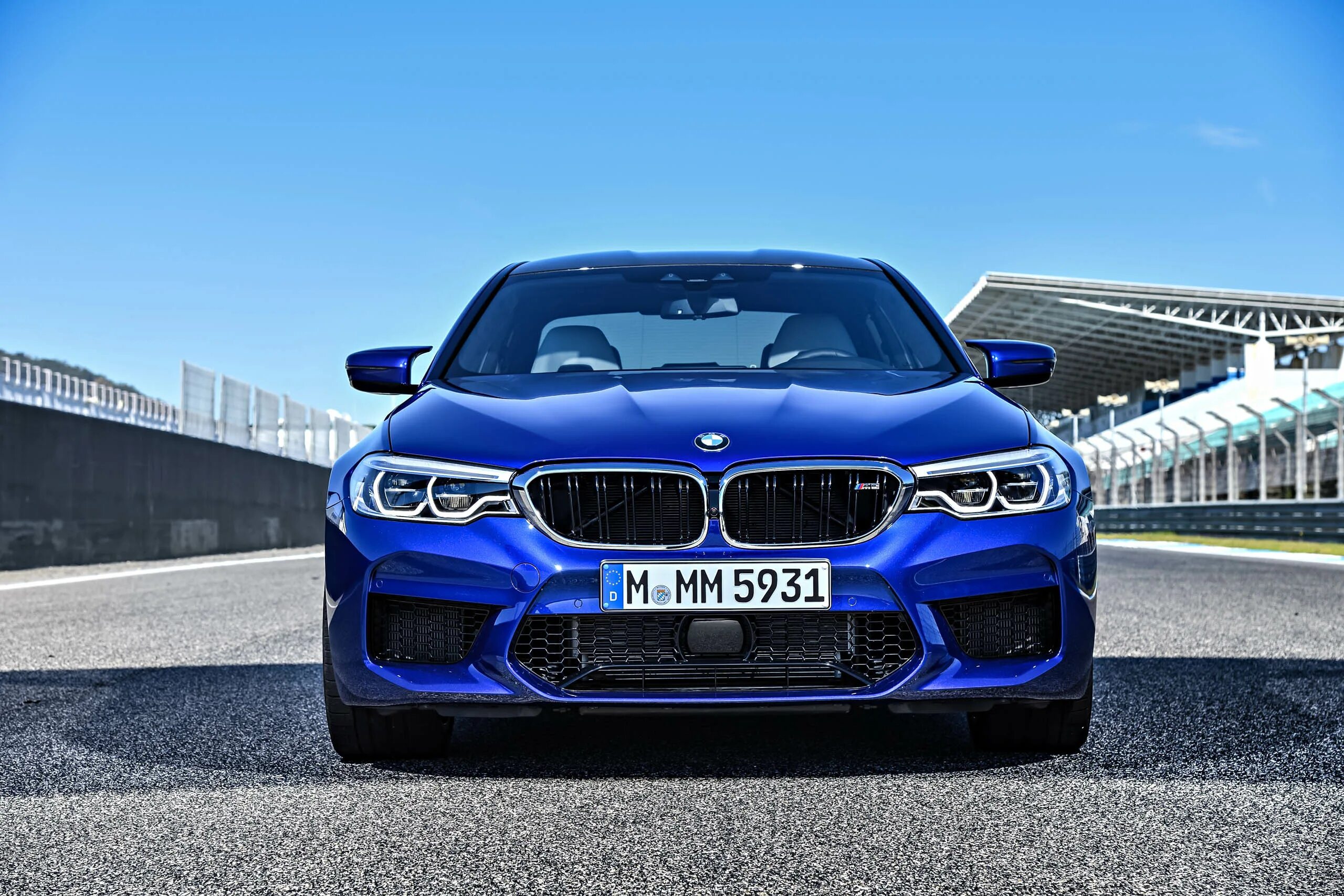 M5 f90 разгон. Бмв м5 ф90. бмв m5 f90. bmw m6 f90. bmw m5 v90.