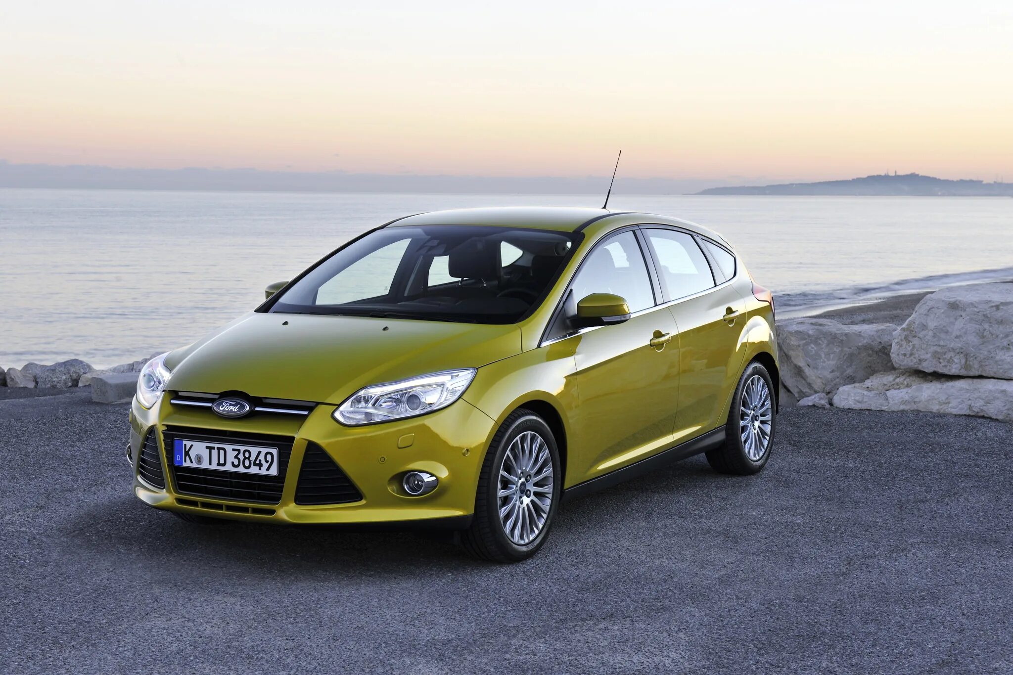 Ford Focus 3. Форд фокус 3 хэтчбек. Ford Focus 3 2011. Форд фокус 5 дверный хэтчбек.