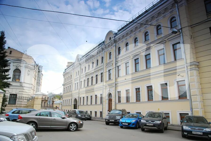 1. Нижний кисловский переулок 5 с1 лифт. Кисловский переулок москва. Нижний кисловский переулок 2/8. Москва нижний кисловский пер 6с2.