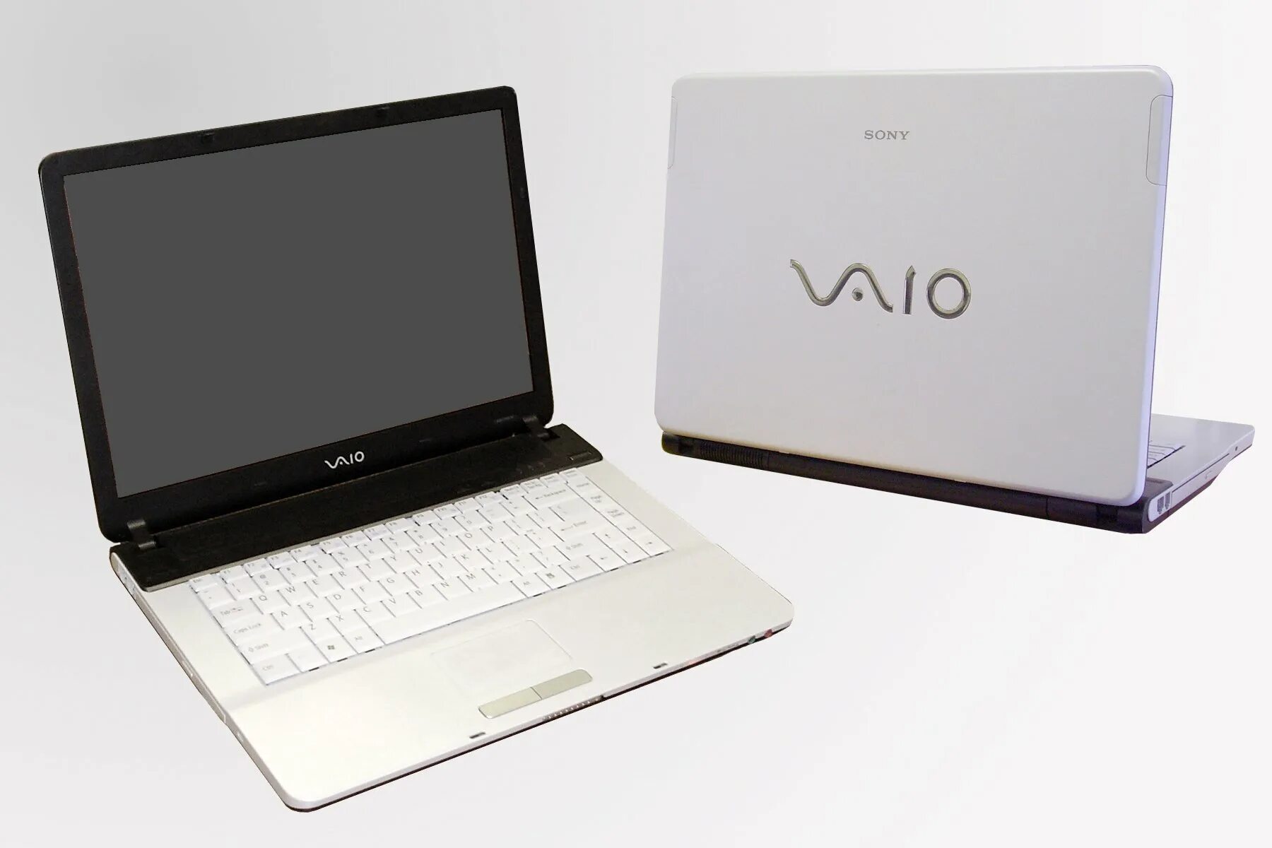 Нетбук сони. Ноутбук sony vaio 2025. ноутбук sony vaio 2012 года белый. ноутбук сони вайо белый. ноутбук сони вайо 2012 года.