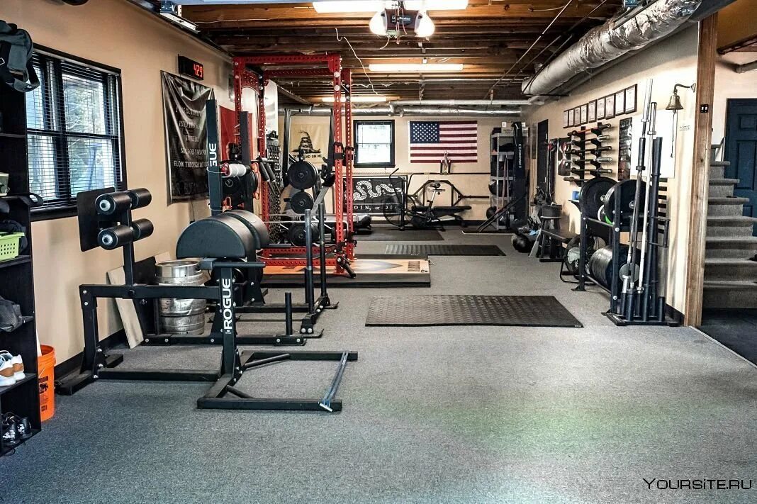 Подвал тренажерный зал. Тренажерный зал garage gym. подвальные качалки 90х люберцы. качалка в гараже. домашний спортзал.