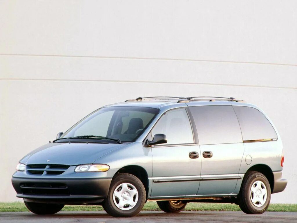 Караван бел. Dodge Caravan III 1995 – 2000. Dodge Caravan 3. Dodge Caravan 3.3. Dodge Caravan III 1995 - 2000 минивэн.