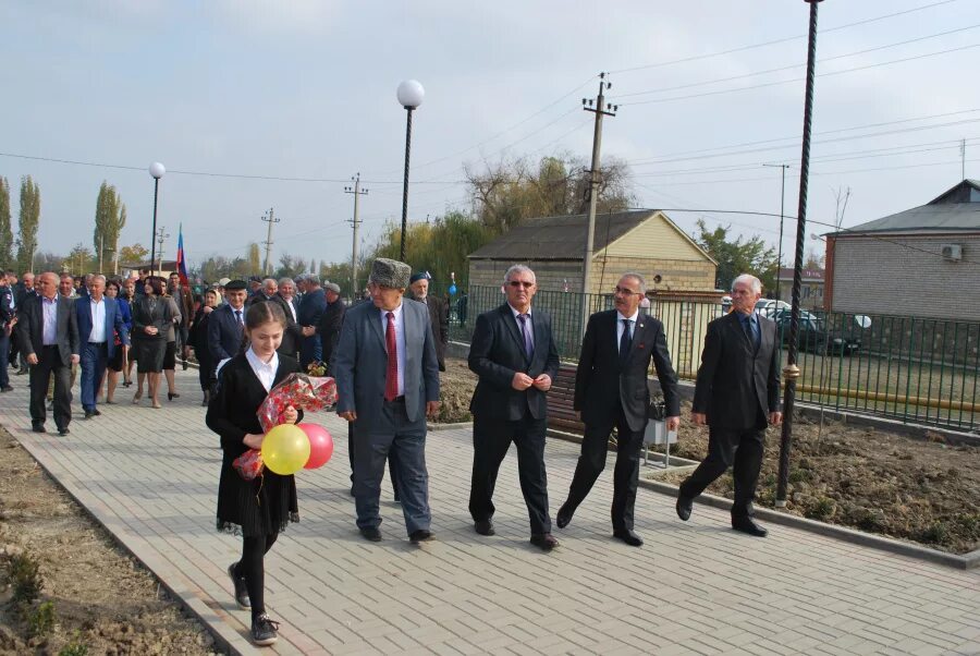 Село новая мака сулейман стальского. Погода в новой маке на 10. Новая мака школа. Новая мака школа. Погода в новой маке на 10.