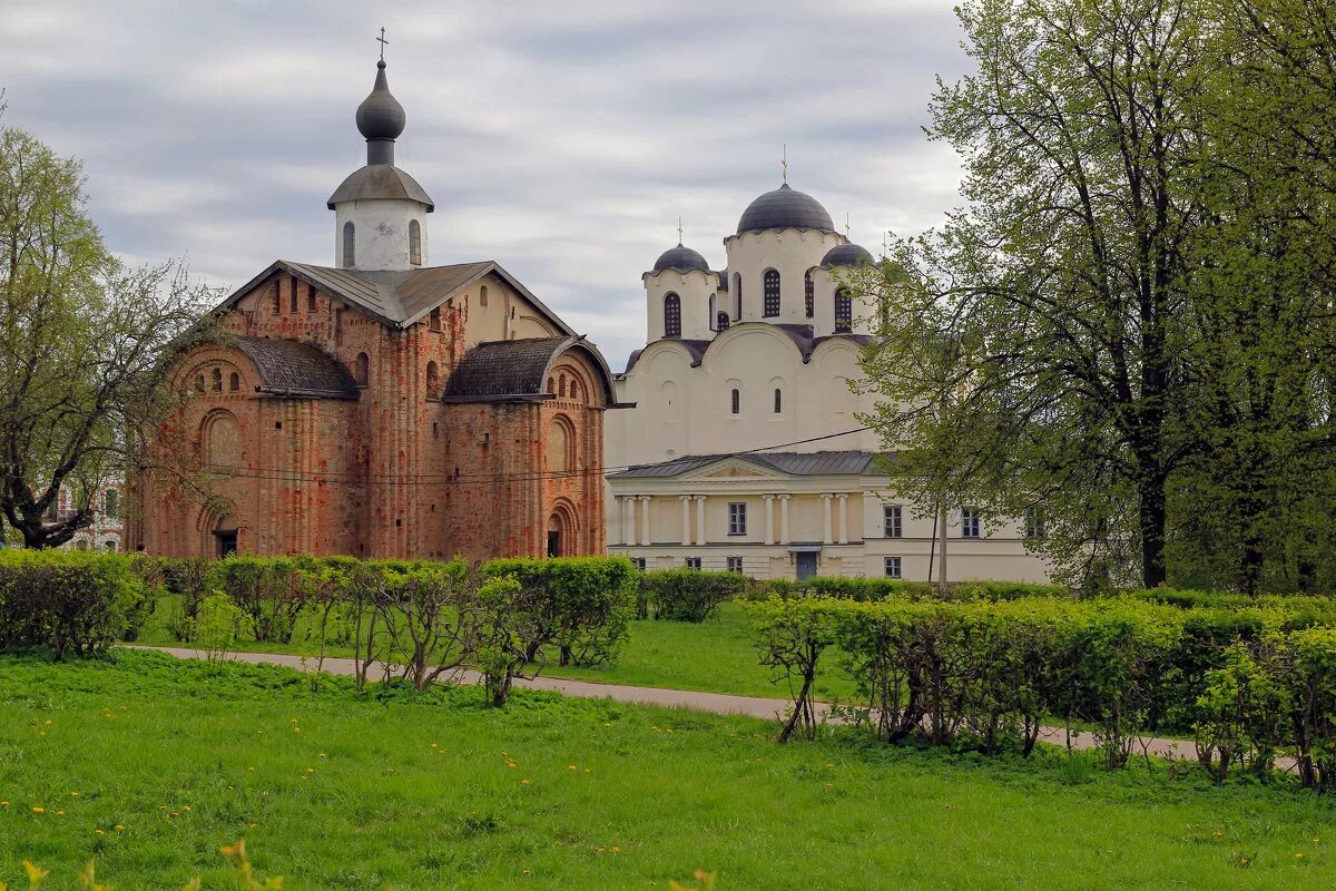 Великий новгороодцеркви. Церкви Великого Новгорода. Старинные Церковь Великий Новгород. Сайт церквей новгорода