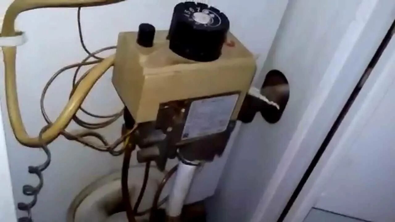 Не работает газовый котел причины. Газовый котел евросит 630. газовый котел лемакс евросит 630. датчик тяги котел данко 630 евросит. датчик тяги газового котла лемакс.
