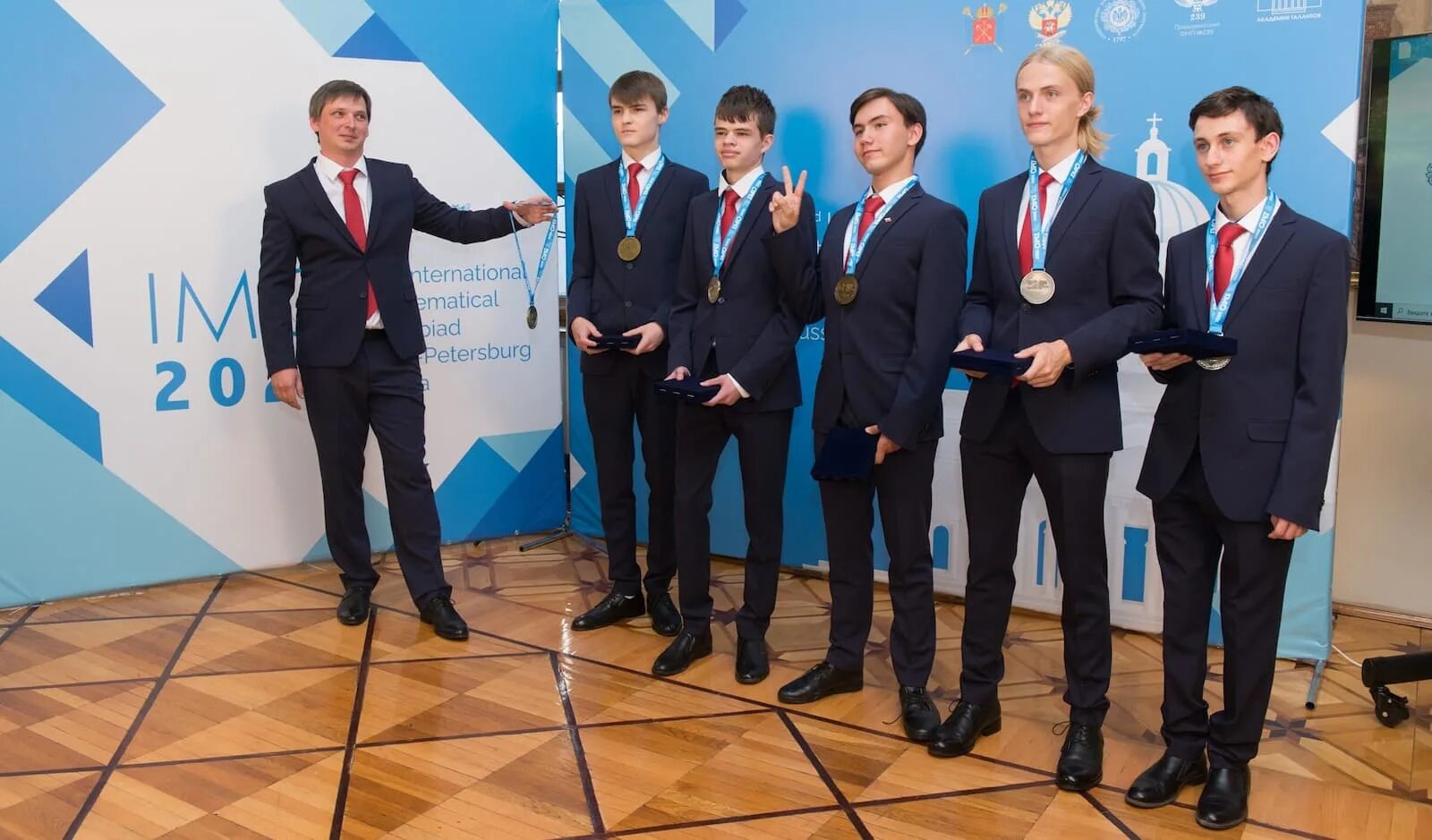 Российские школьники победили на международной Олимпиаде. Российские школьники на олимпиадах.
