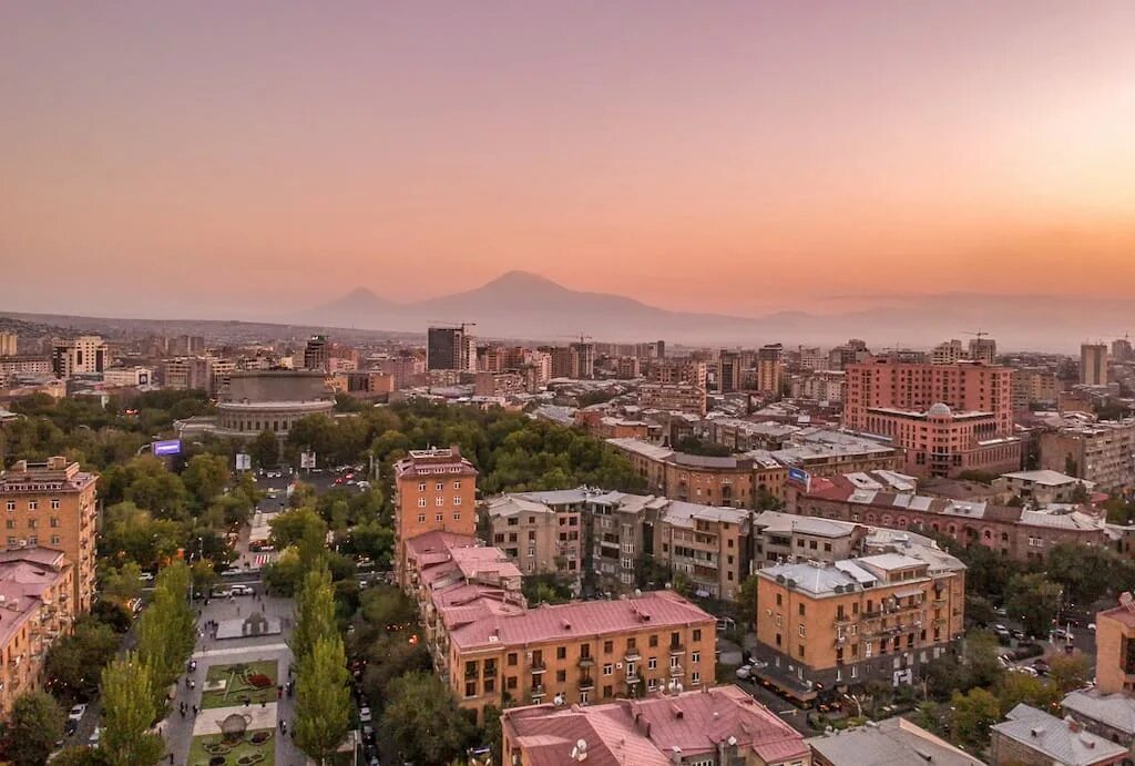 S armenia. Ереван Сити Армения. Ереван Сити Норагюх. Глендел Хилз Ереван. Яралов Ереван.