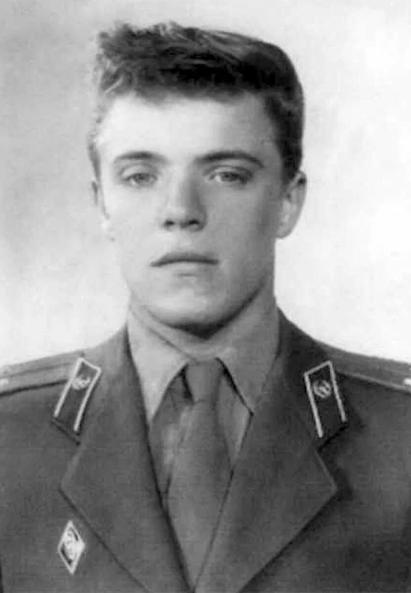 Б в громовым