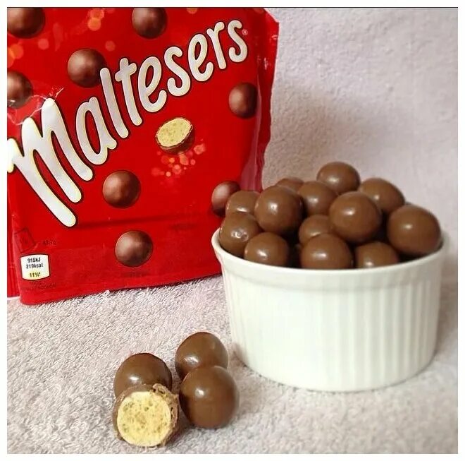 Мальтизерс. Драже Maltesers. Шоколад Мальтизерс. Шоколадные конфеты Maltesers.