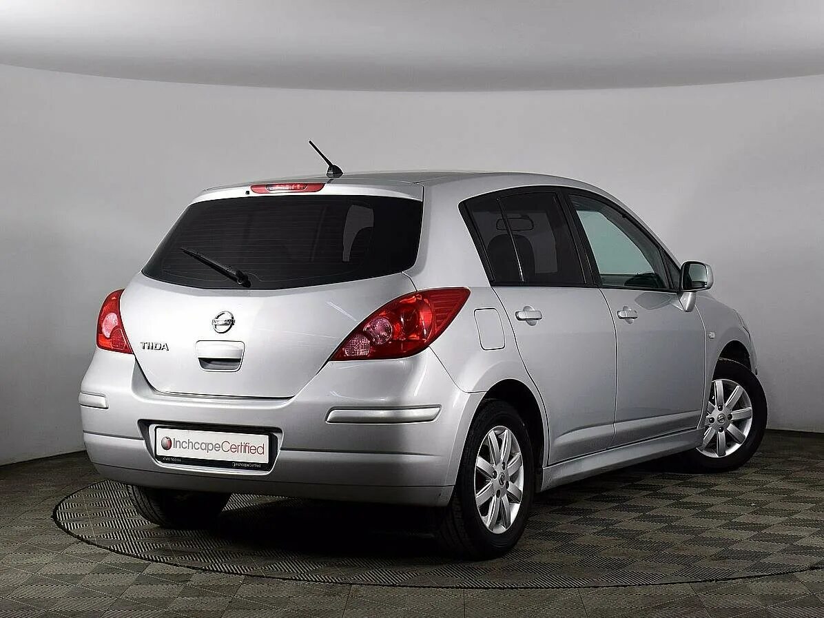 Nissan Tiida 2012. Ниссан Тиида 2012 года. Nissan Tiida 2012 хэтчбек. Ниссан Тиида седан 2012. Ниссан тиида купить 2010