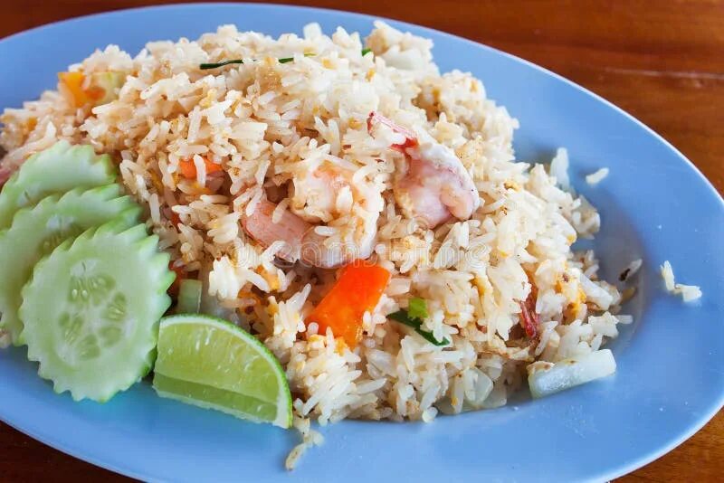 Blue rice. Жареный рис с креветками Таиланд. Синий рис. Синий тайский рис. ПП креветки с рисом.