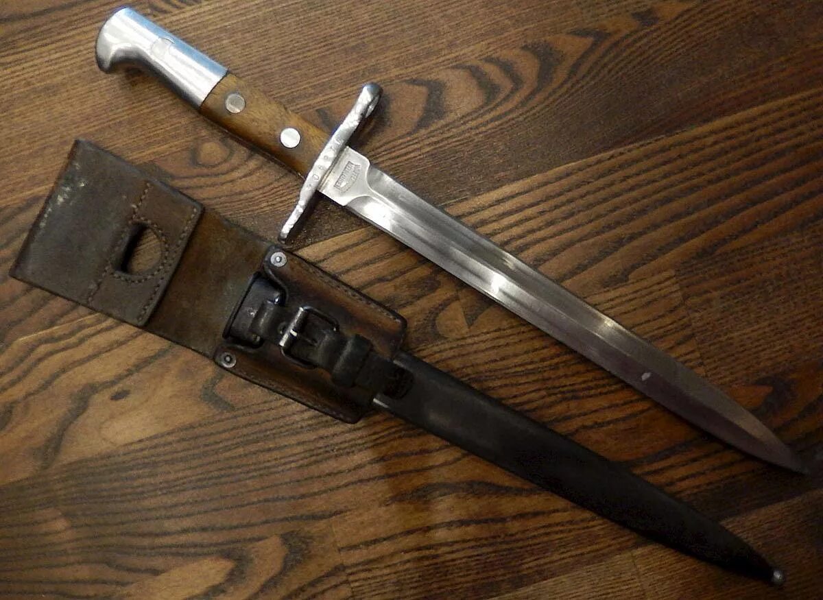 Немецкий штык нож 1941. Штык нож Швейцария м1889 Шмидт Рубин. Немецкий штык-нож второй мировой войны. Штык 1945.