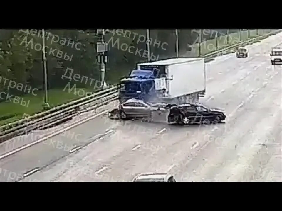 Дтп на мкаде фура. Дтп на мкаде фура