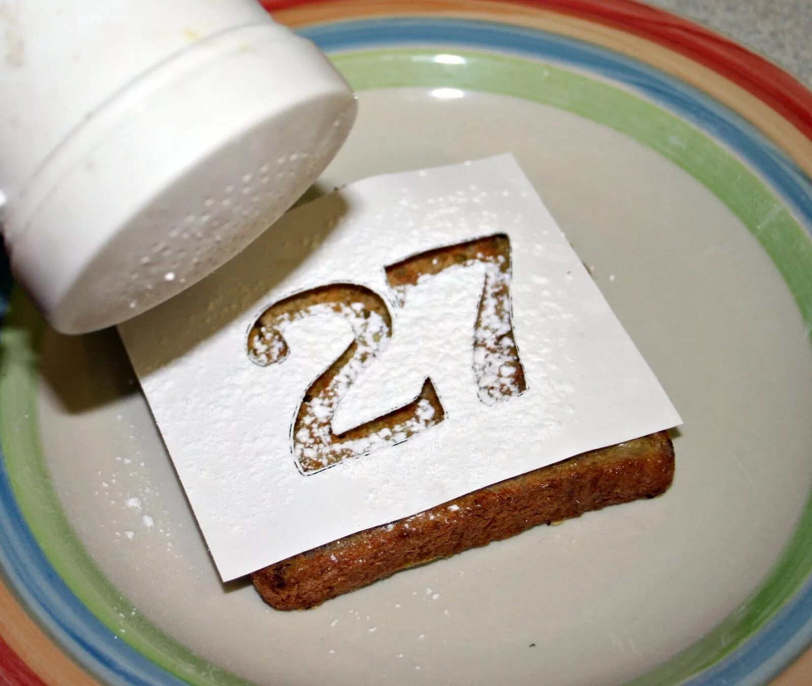 День рождение 27 12. Поздравления с днём рождения 27 лет. 27 День рождения картинки. Торт на день рождения 27 лет. Открытка с днём рождения 27 лет.