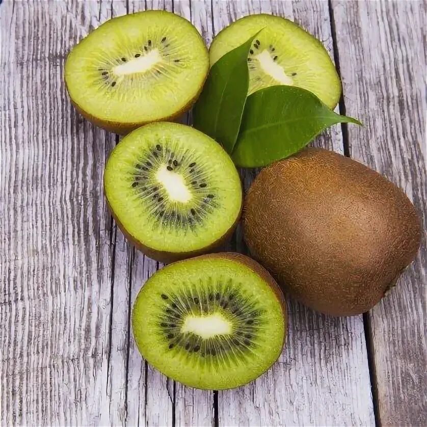 Киви ест киви. Маст хэв киви. Можно кушать киви на ночь. Киви чем полезен фрукт. Киви для сна.