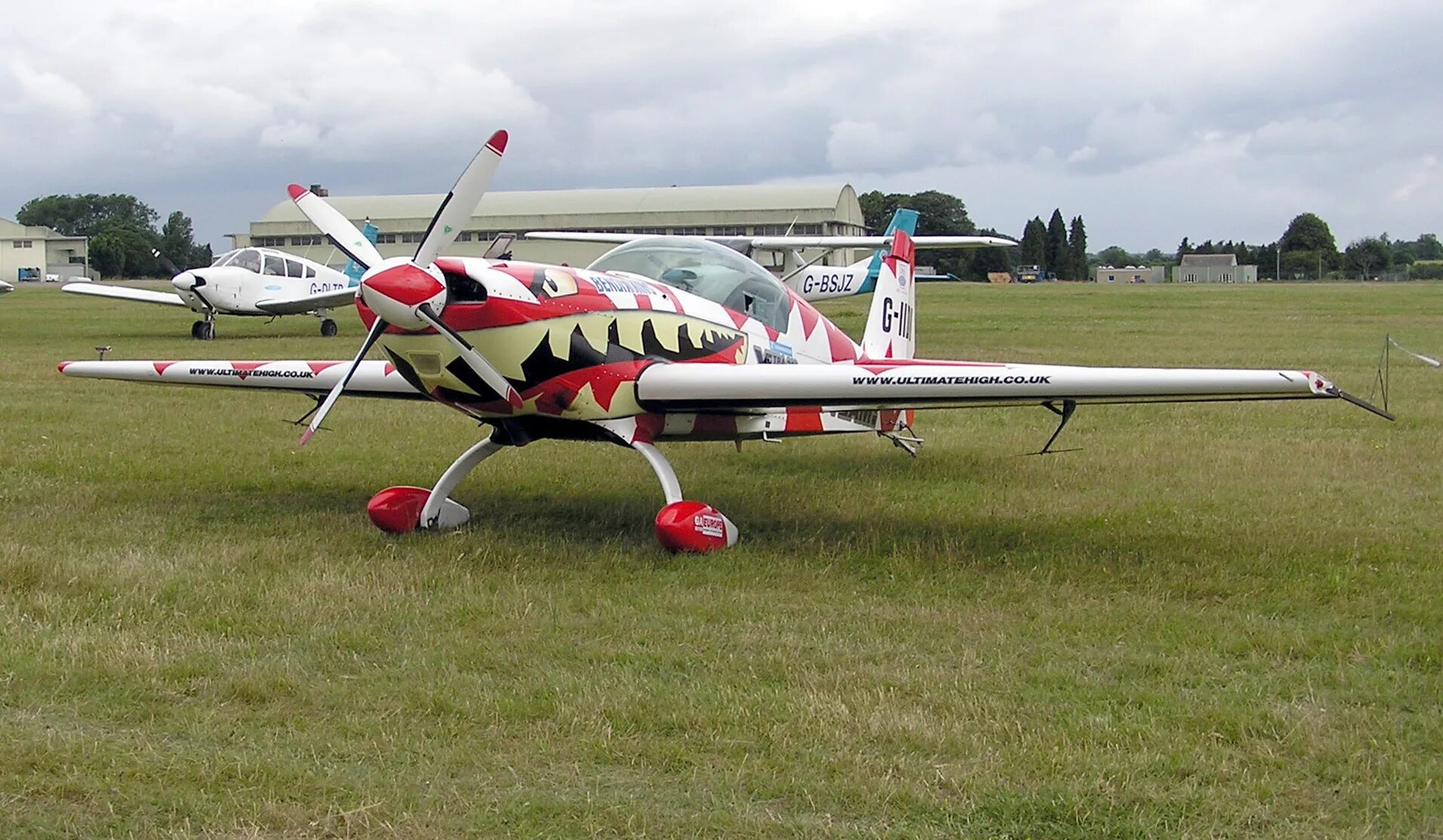 Файл extra. Extra 300 самолет. самолет экстра 300 s. пилотажный самолет экстра 300с. спортивный самолет extra-300.
