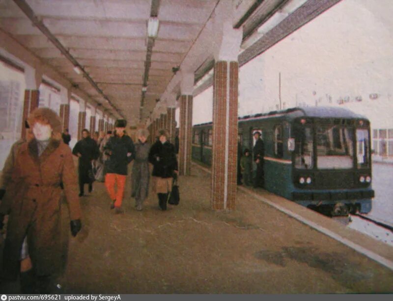 Самарский метрополитен 1987. Станция метро Юнгородок Самара. Самарская метро станция Юнгородок. 1987 — Открыт Самарский метрополитен.. Станция куйбышев