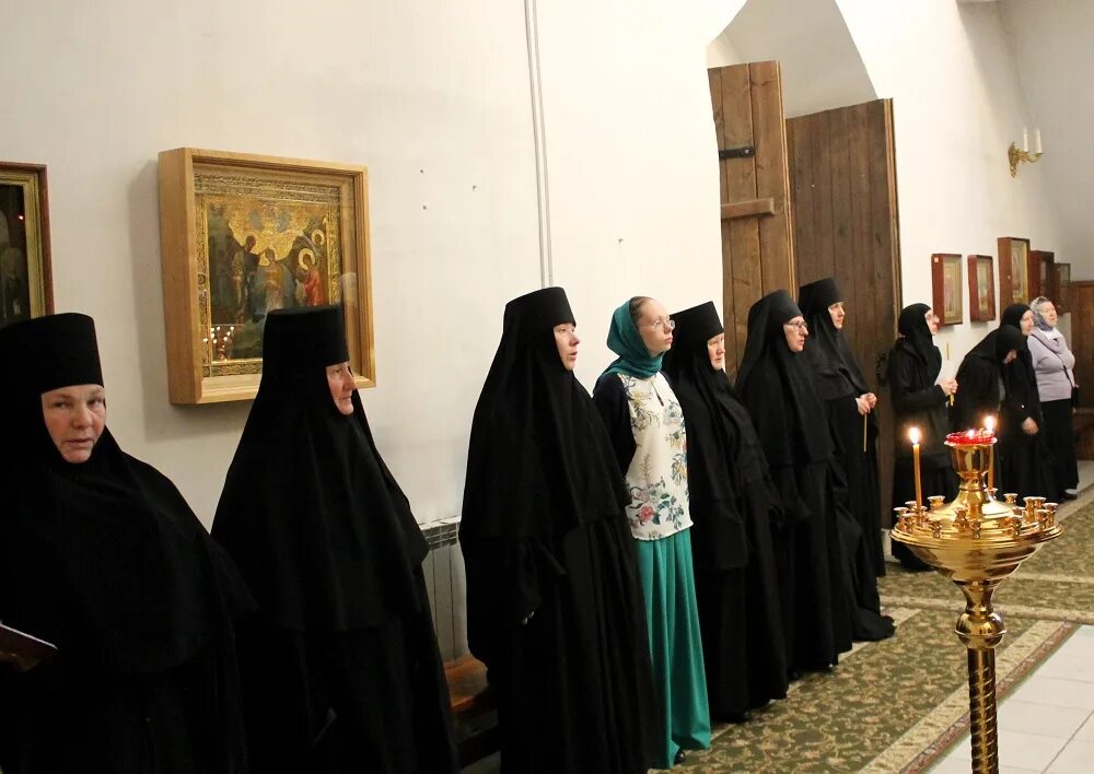 сестер монастыря. алексия зачатьевский монастырь инокиня. липецкий женский монастырь сестры. священник монастыря в папоротке. матушка мария спасо елеазаровский монастырь.