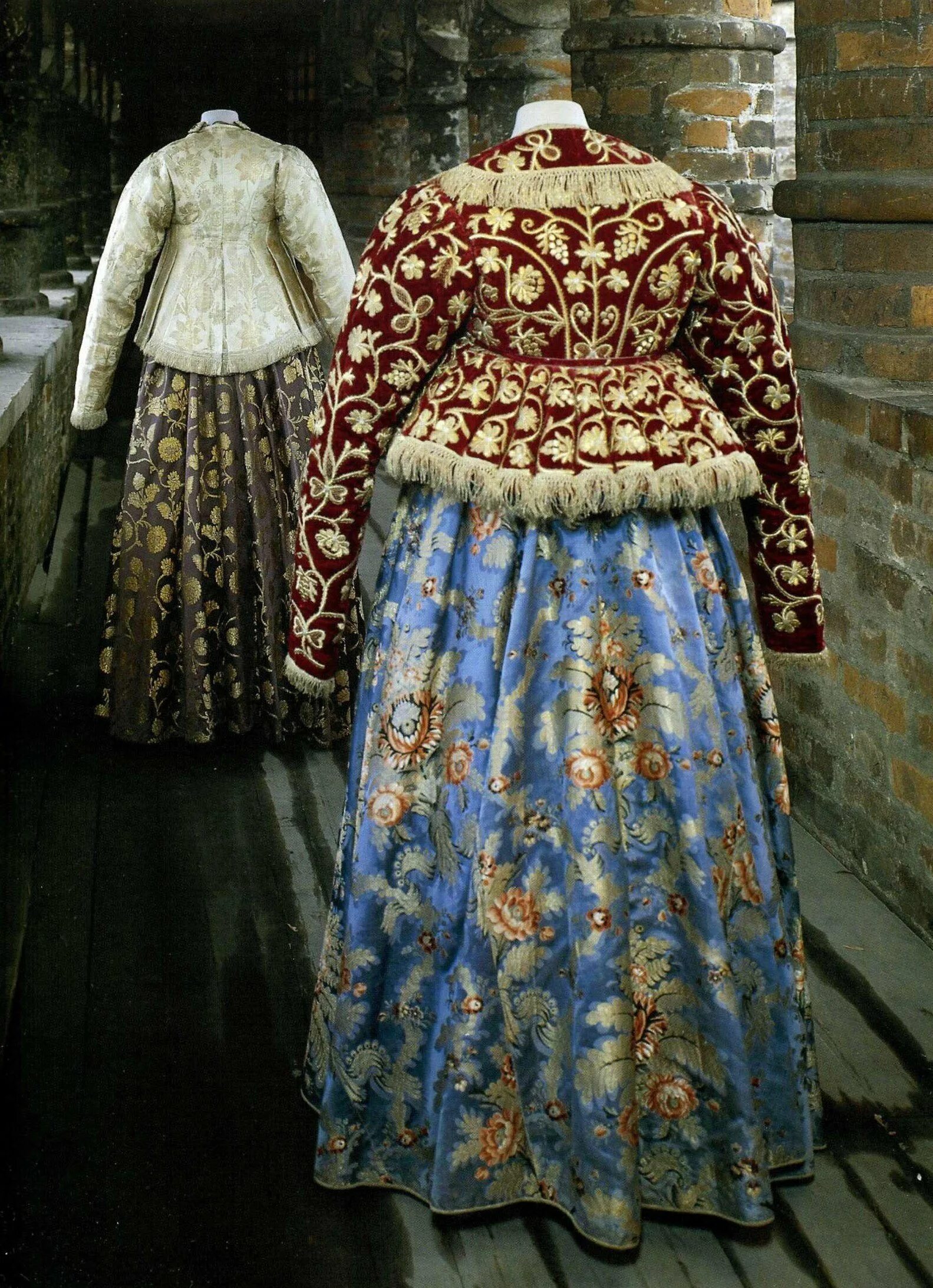 ДУШЕГРЕЯ 17 века. ДУШЕГРЕЯ одежда в древней Руси. Костюм купчихи 17 века. ДУШЕГРЕЯ 19 века.