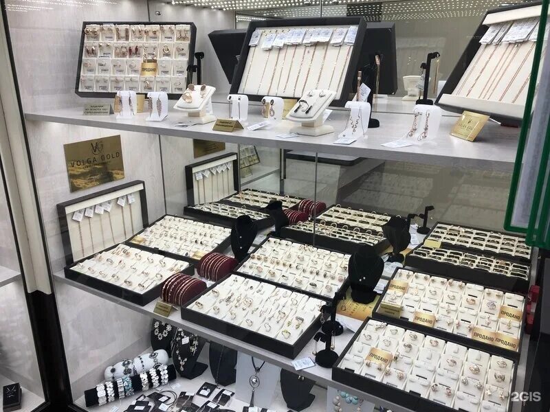 Золотая рыбка чебоксары. Магазин золотой чебоксары. Ювелирный магазин в мега молле чебоксары. Магазин наше золото чебоксары. Магазин 585 чебоксары.