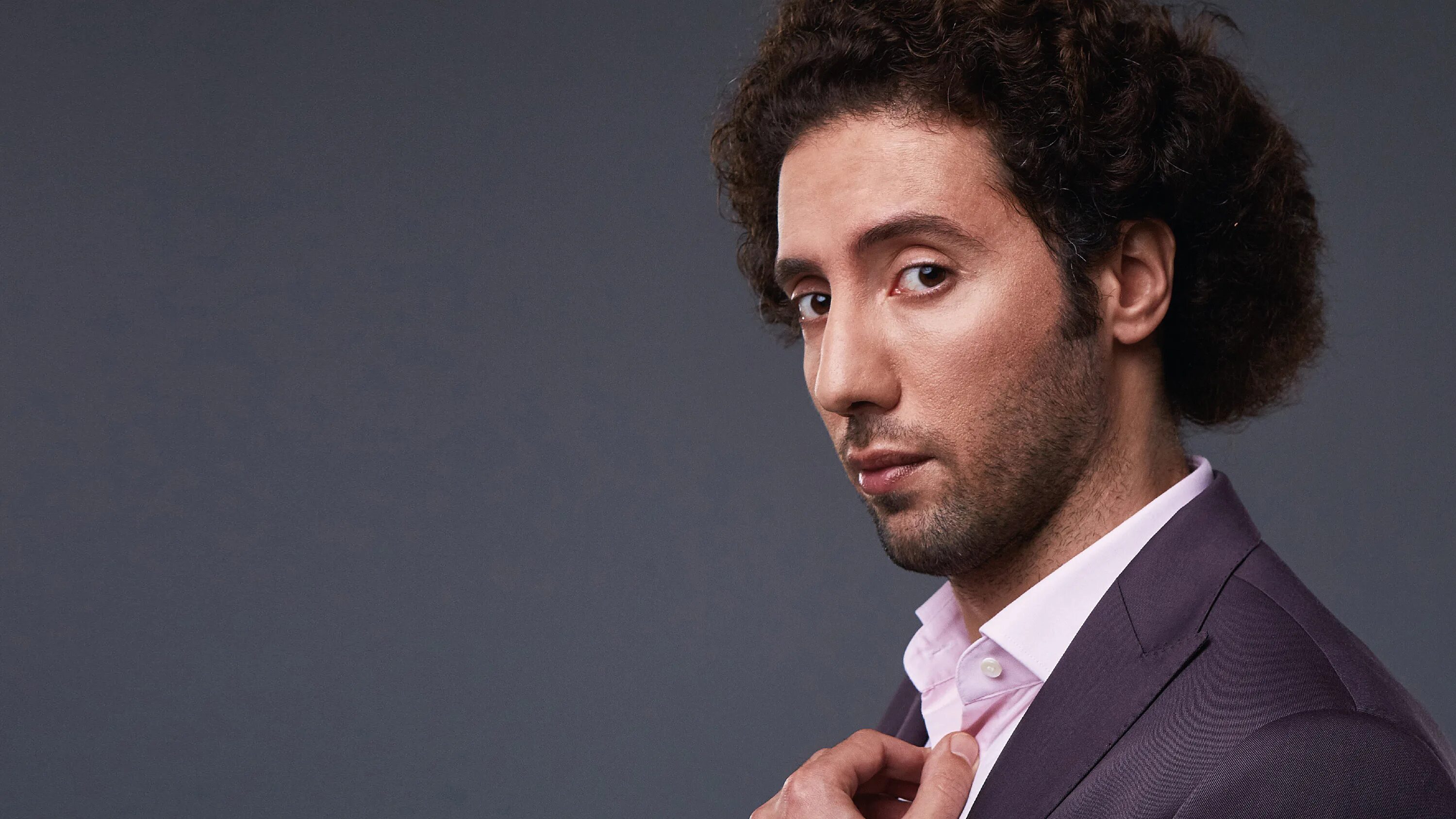 Дмитрий романов стендап жена. Дмитрий романов комик жена. Комик развелся. Комик развелся. Дмитрий романов комик жена.