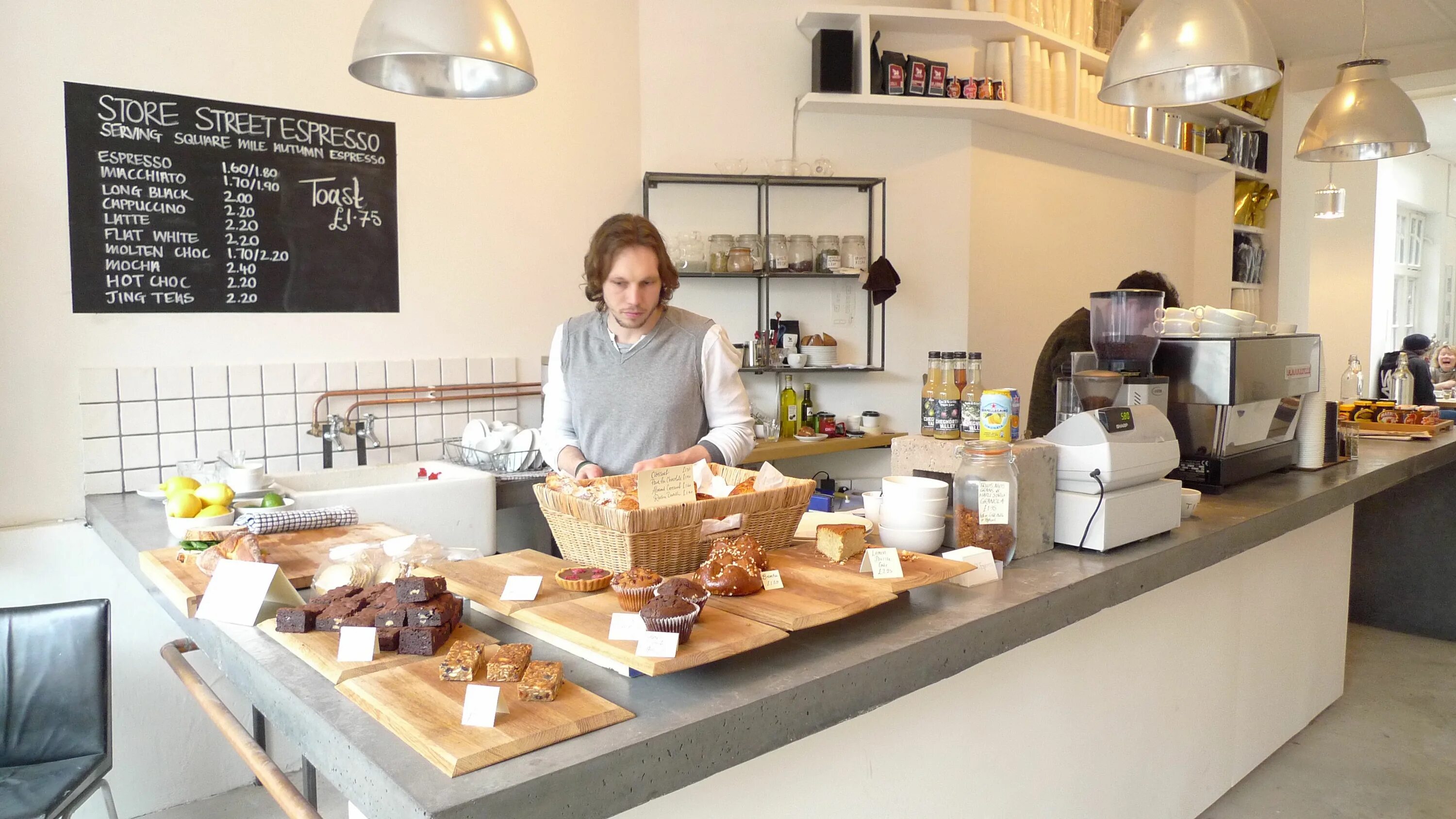 Coffee shop. Кофейня в дубае интерьер. Coffee shop. Waterfront кофейня. Coffeeshop los angeles.