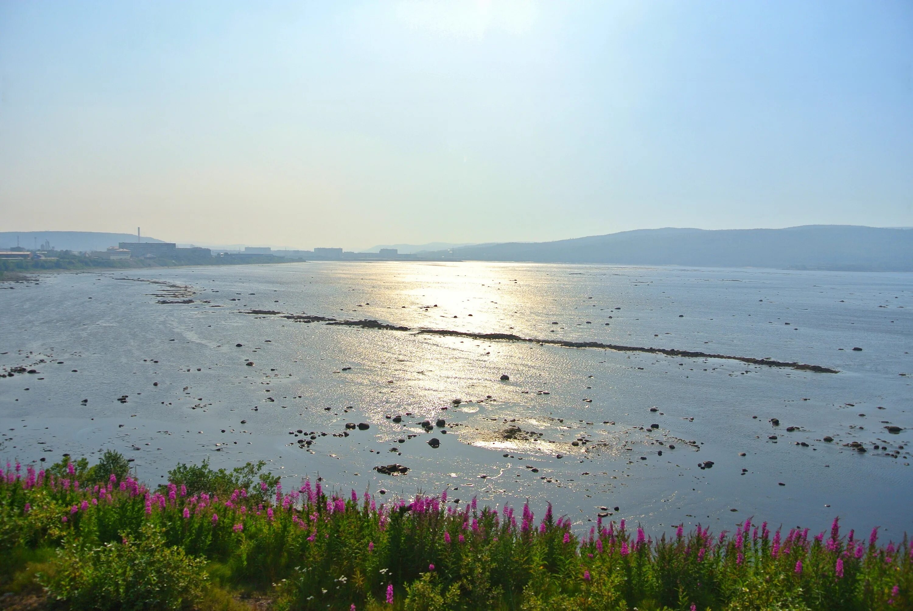 Прилив в кольском. Отлив кольского залива. Расписание приливов и отливов. Таблицу приливов и отливов в нагаево. График приливов.