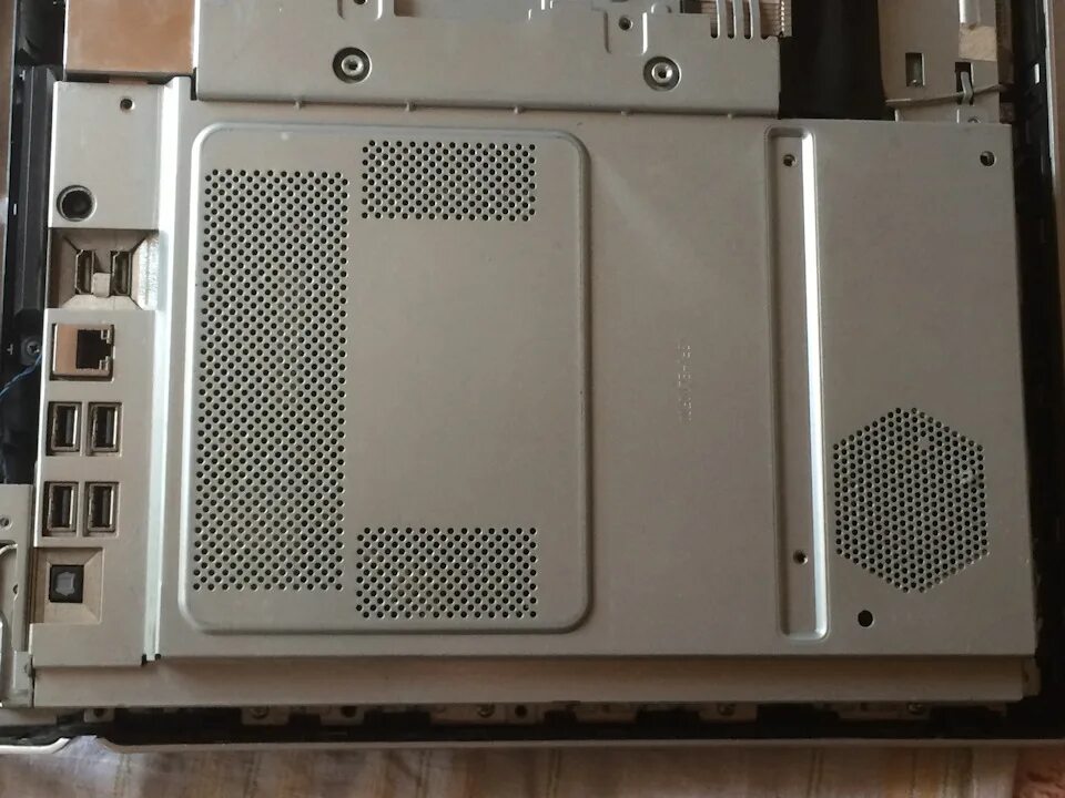 Как разобрать моноблок. Моноблок acer aspire z5710. моноблок acer aspire z5761. шлейф экрана моноблока aspire z3101. моноблок асер aspire z5761 блок питания.