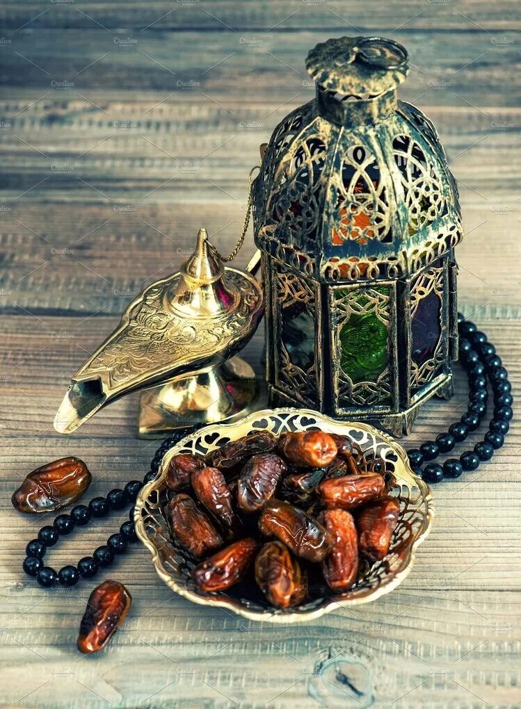 Финики ураза. Финики Рамадан. Рамадан ифтар финики. Рамадан Курма. Ramadan Kareem финики.