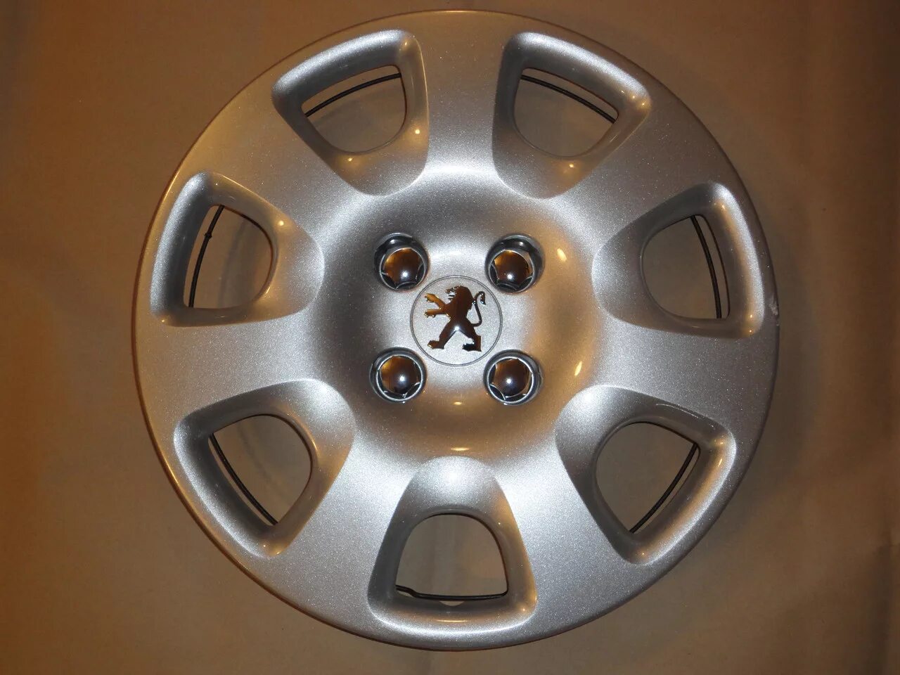 колпаки r14 peugeot 206. колпак на пежо 206. колпаки на колеса пежо 3008 r17. оригинальные колпаки пежо. колпаки пежо 308 r15 оригинал.