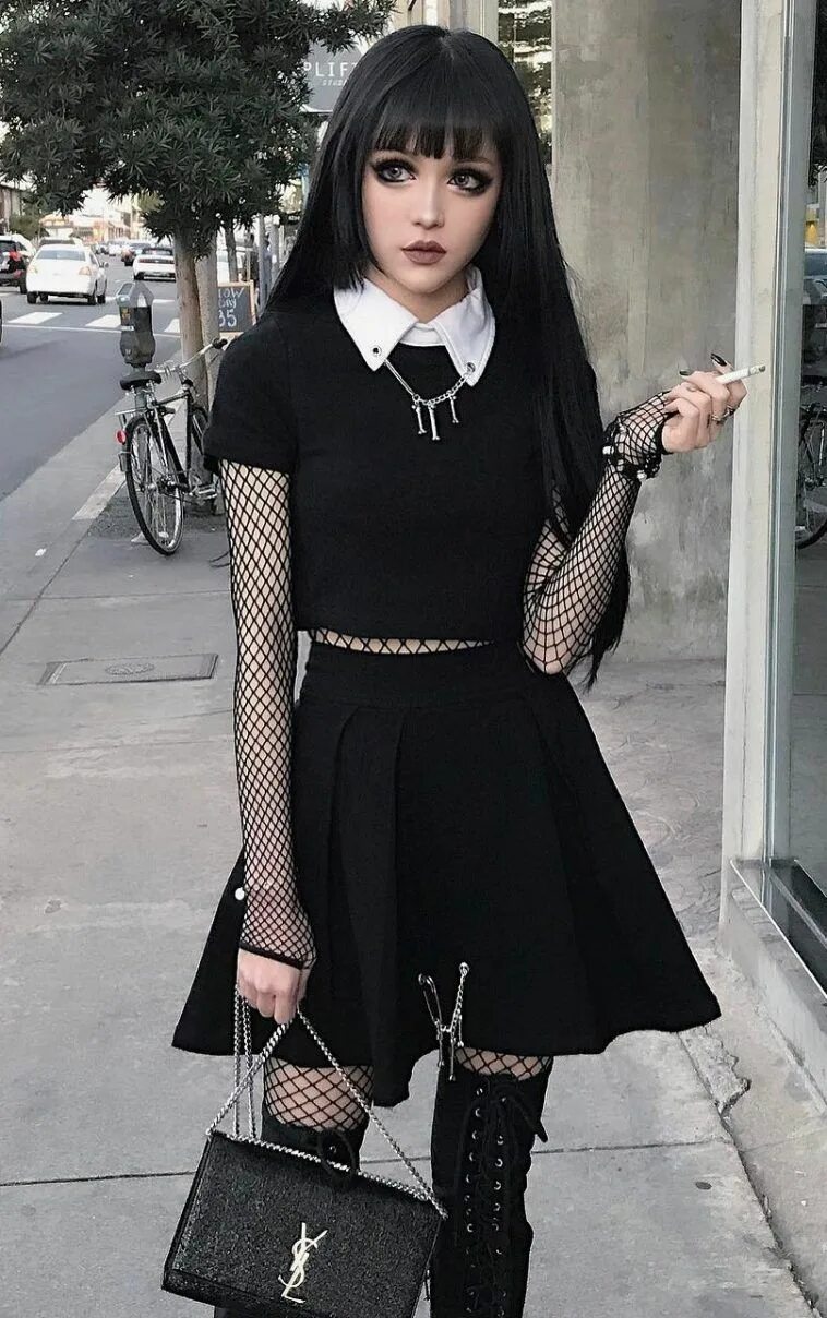 Стиль няшки черные. Стиль блэк грандж. Street goth стиль. Дрейн герл. Goth outfit грандж 2019.