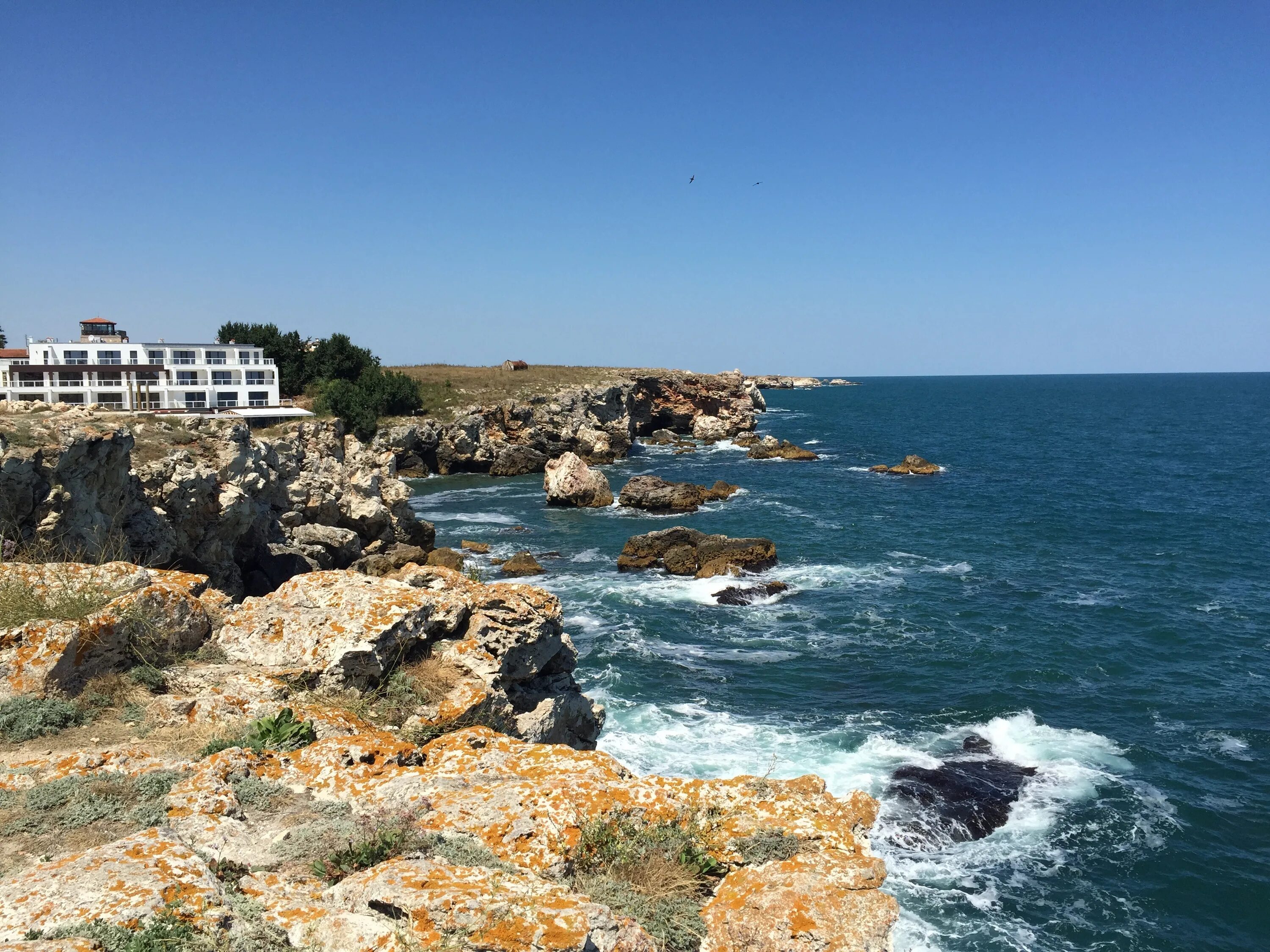 Деревня черное море. Тюленово Болгария. Болгария море фото Тюленово. Тюленово Болгария закат. Болгария черное море.