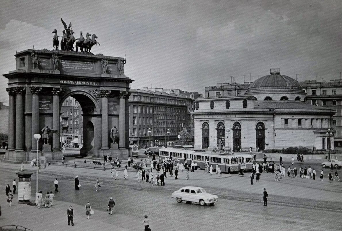 Питер 20 мая. Площадь Стачек в Ленинграде. Площадь Стачек 1950. Нарвская площадь Стачек.