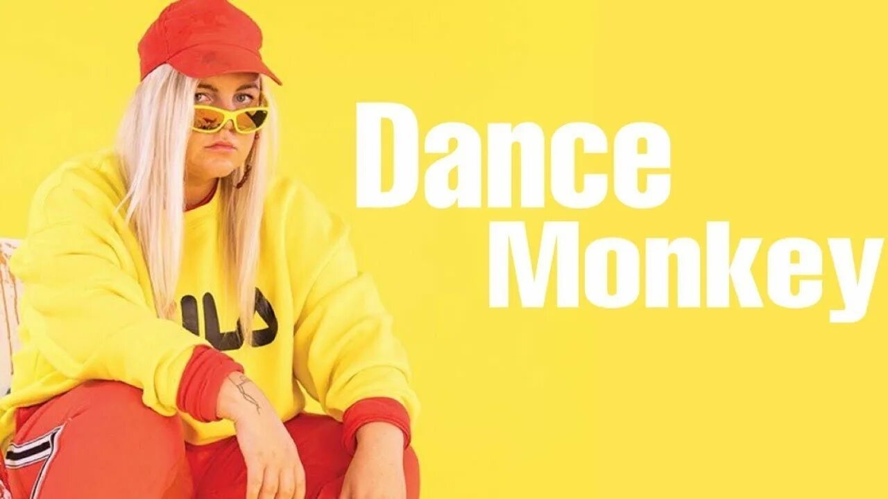 Dance Monkey певица. Tones and i певица. Данс манки исполнитель. Dance Monkey клип.