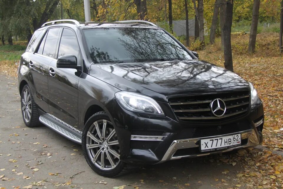 Куплю мерседес мл 166. Mercedes ml w166 r21. Mercedes w166 r19. Mercedes ml 166. Мерседес мл 166 на r20.