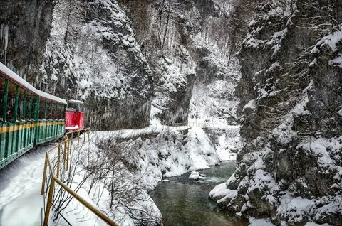 Гуамское ущелье зимой