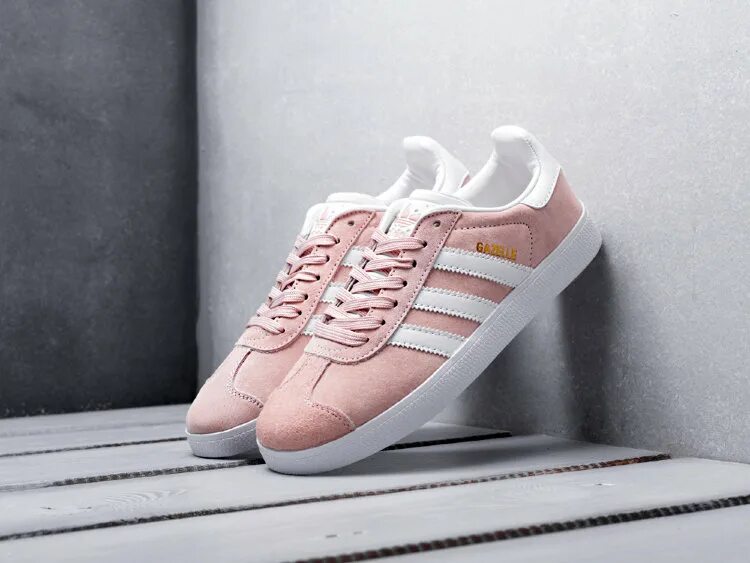 Кеды газели женские. Adidas gazelle. кроссовки адидас gazelle женские. кеды адидас gazelle женские. adidas gazelle pink.