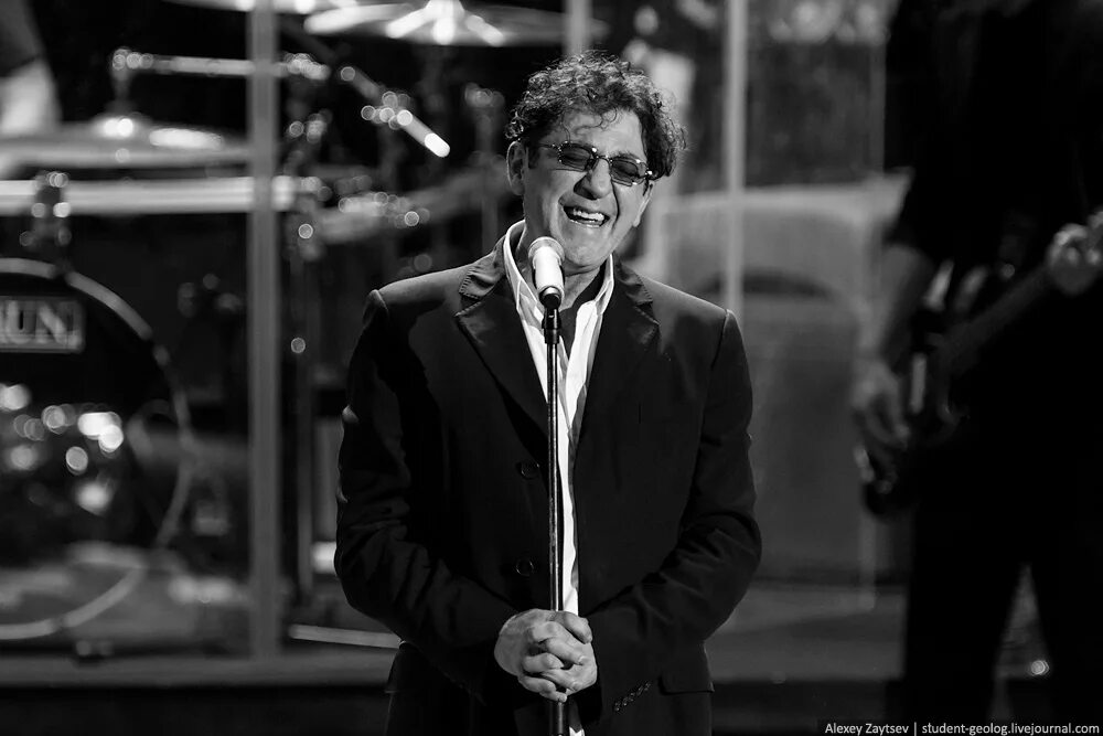 Лепсверидзе григорий викторович. Анатолий цой и лепс. Лепс и цой феникс. Лепс и цой. Григорий лепс бессонница.