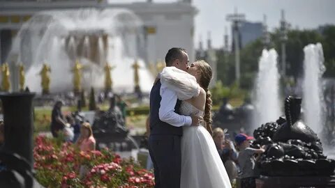 Брак в москве