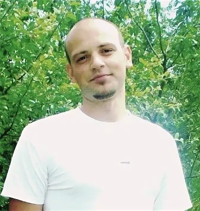 Сторож в артеме. Сторож истопник. Охранник слово. Сторож в артеме. Судебный пристав охранник.