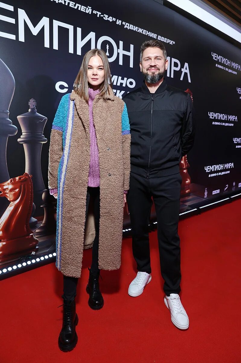 Люси фишер. Мировые премьеры декабрь 2023. Аватар 2 фото с премьеры. Даррен аронофски кит премьера. Премьера фильма чемпион мира.