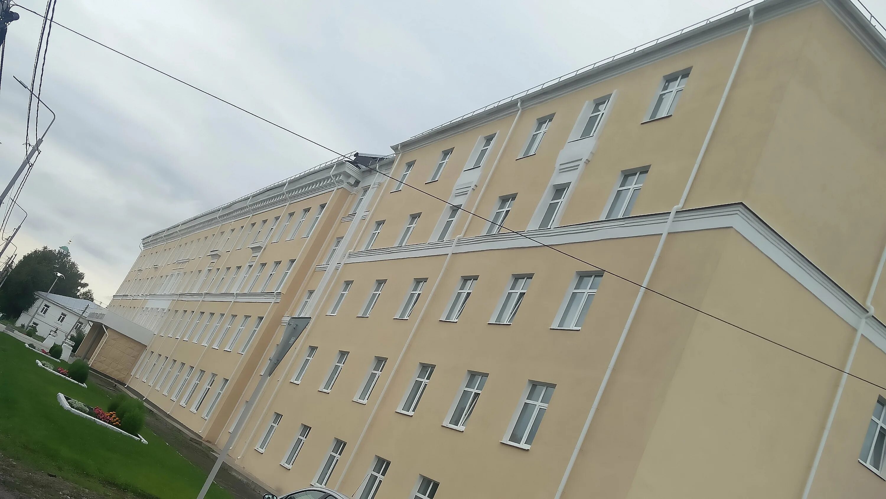 Алапаевский многопрофильный техникум ул ленина 11. Многопрофильный колледж алапаевск. Памятник сафонову в алапаевске. Алапаевский многопрофильный техникум алапаевск официальный сайт. Амт алапаевский многопрофильный техникум.