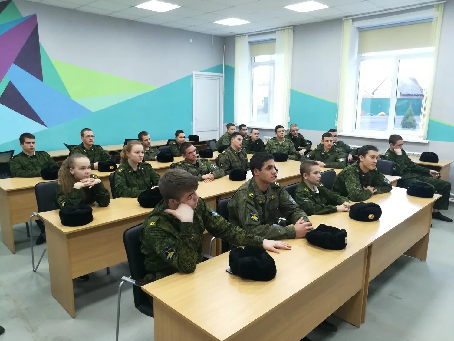 Кадетский корпус железногорск красноярский край. Даниловская мануфактура варшавское шоссе 9а. Кадетская школа интернат кострома. Борисоглебский кадетский корпус здание. Кадетский корпус омск 60 лет победы.