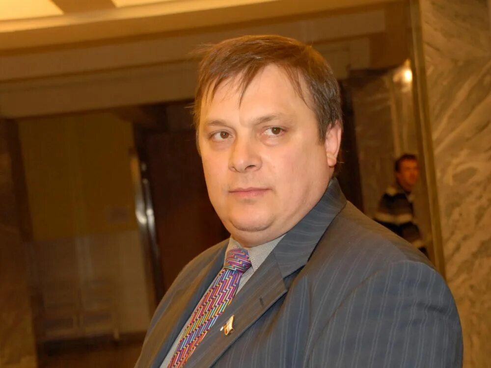 Руководитель ласкового мая. Руководитель ласкового мая. Руководитель ласкового мая. Руководитель ласкового мая. Разин продюсер.