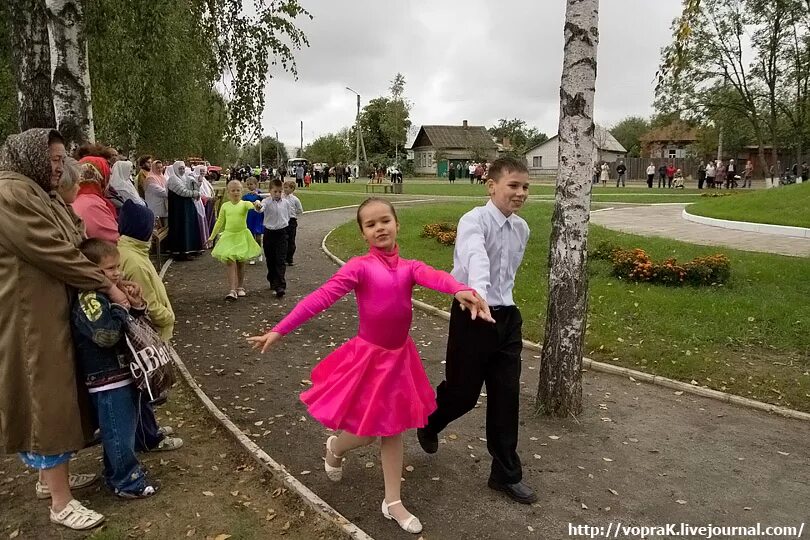 1 июля 2008 г. Погода в Новозыбкове. Погода г Новозыбков. Новозыбков праздник в парке. Погода на завтра в Новозыбкове.