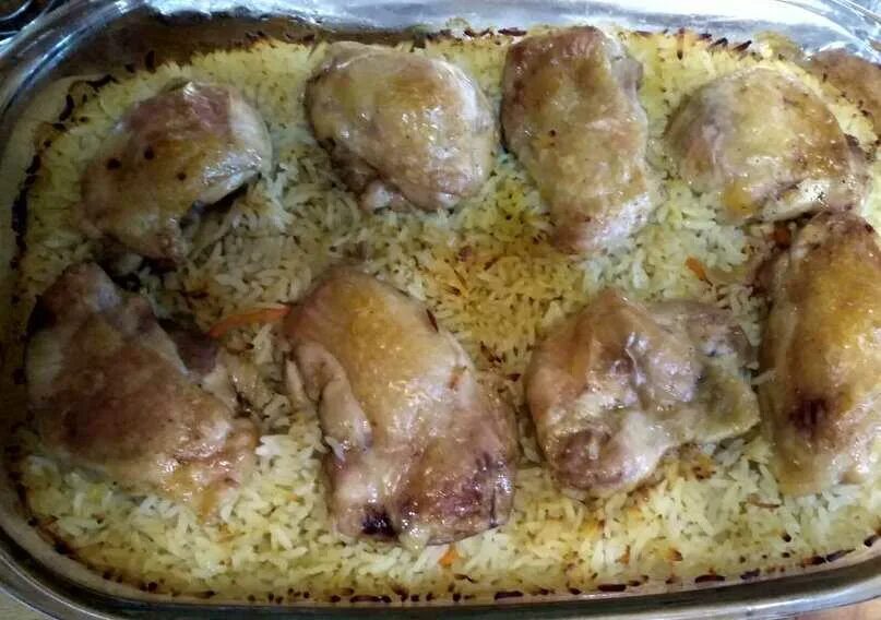 Рис с голенью в духовке. Запечь мясо с рисом в духовке. Рис с мясом в духовке в стеклянной посуде. Рис с курицей всдуховке. Ленивые голубцы с капустой рисом и фаршем.